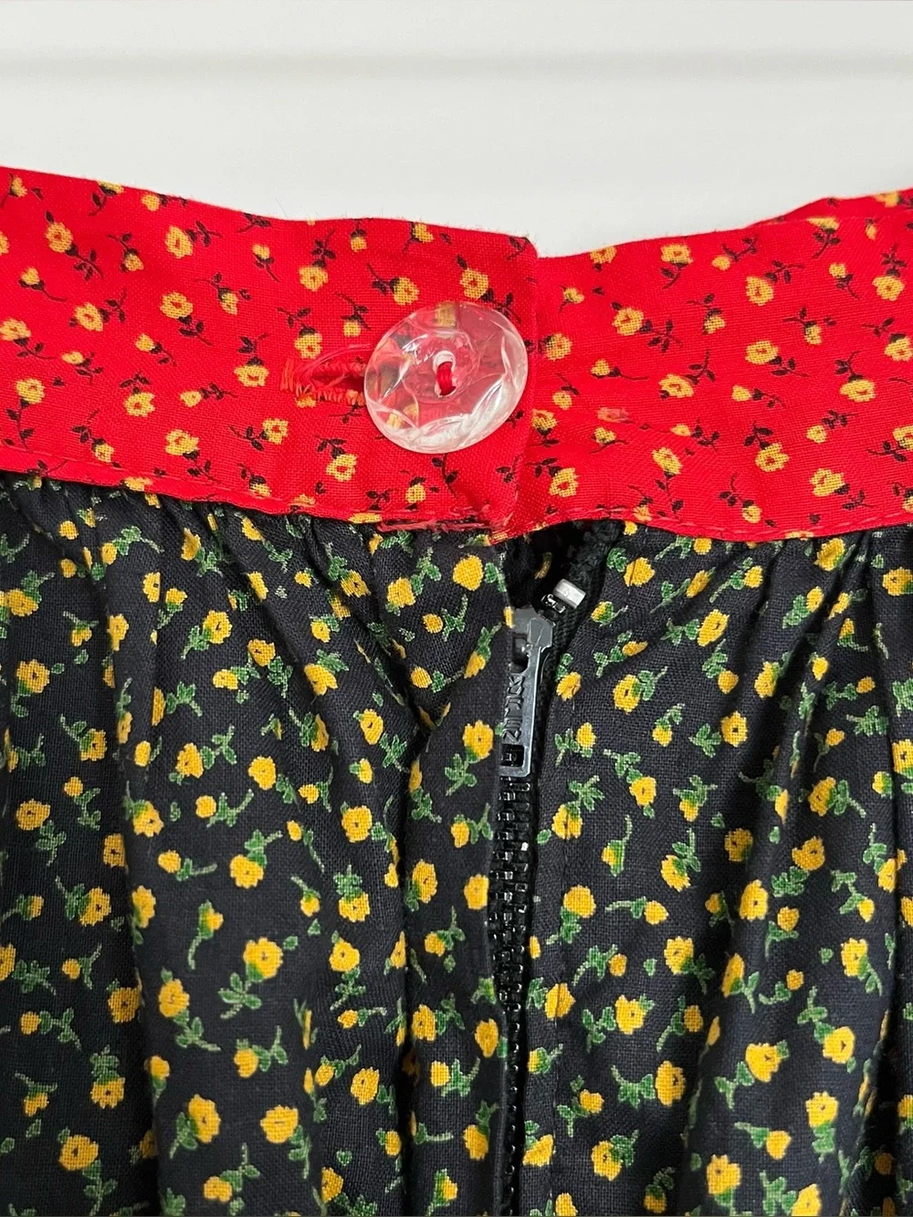 1970s Floral Prairie Skirt